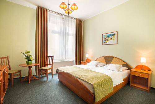 Baross City Hotel - Budapest - main image