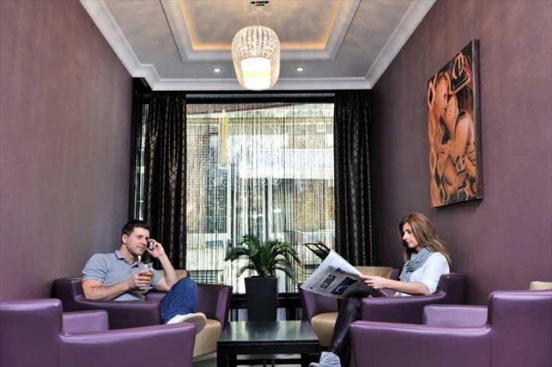 Carlton Hotel Budapest - image 6