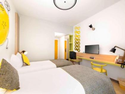 Ibis Styles Budapest City - image 1