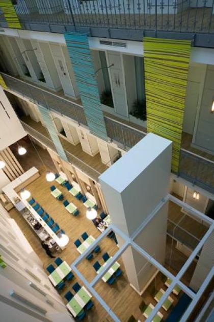 Atrium Fashion Hotel - image 6