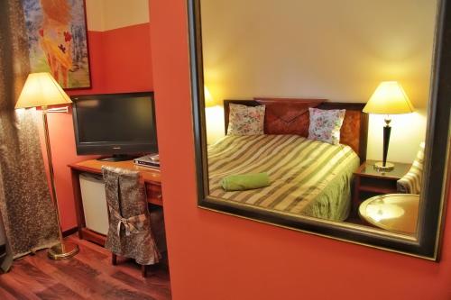 Evergreen Budapest Guest House - image 7