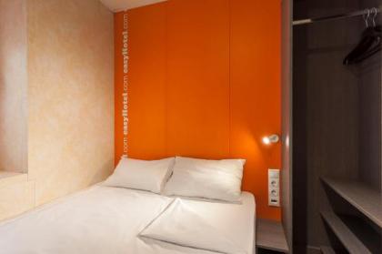 easyHotel Budapest Oktogon - image 19