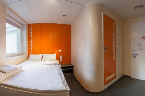 easyHotel Budapest Oktogon - image 4