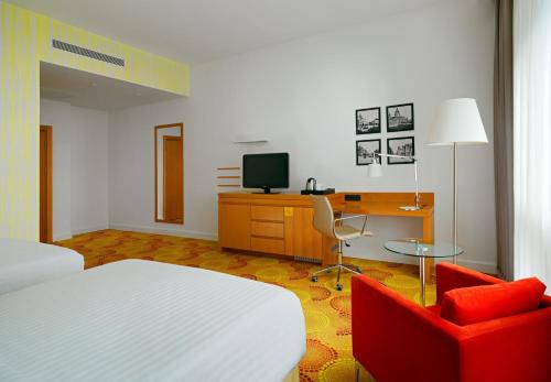 Courtyard by Marriott Budapest City Center - image 5