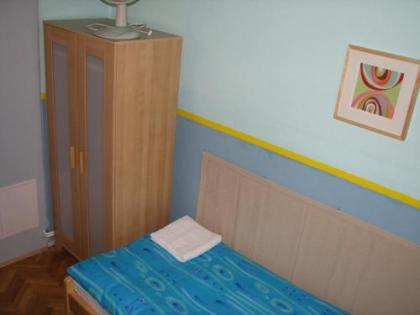 7x24 Central Hostel - image 10