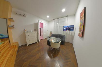 Katona Apartments - image 12