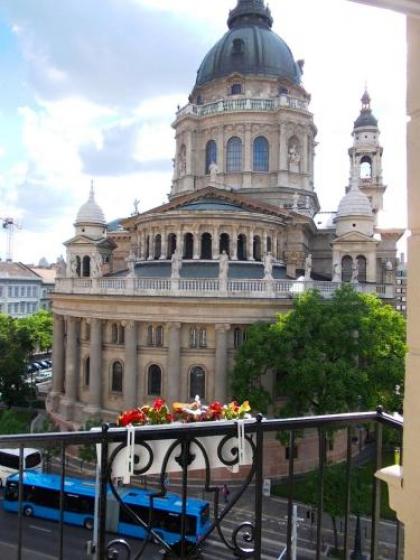 Basilica Apartments - image 9