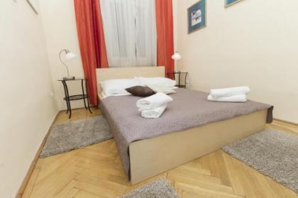 Budapest Bed and Breakfast - image 15