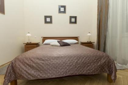 Budapest Bed and Breakfast - image 16