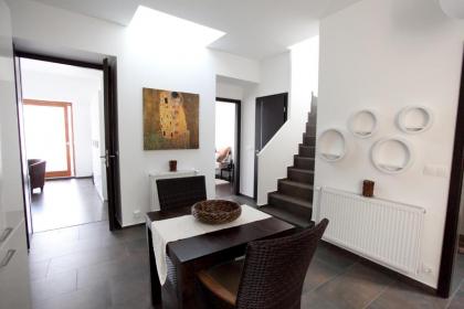 Budapest Terrace Apartment - image 1