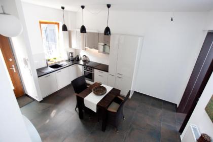 Budapest Terrace Apartment - image 11