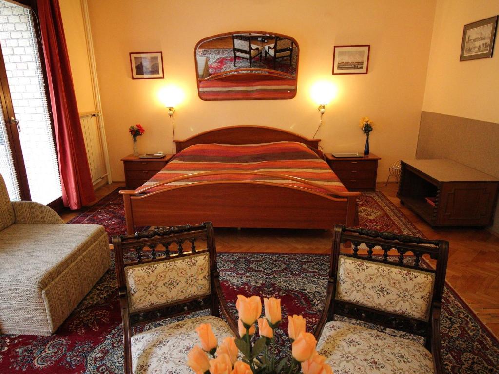 Budavar Bed and Breakfast - image 7