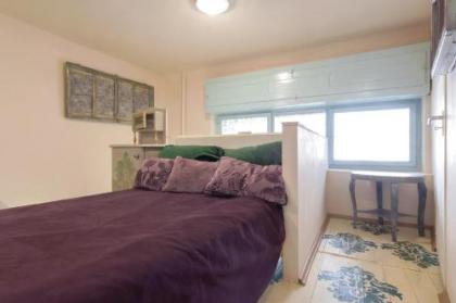 Hippster design apartment - image 18