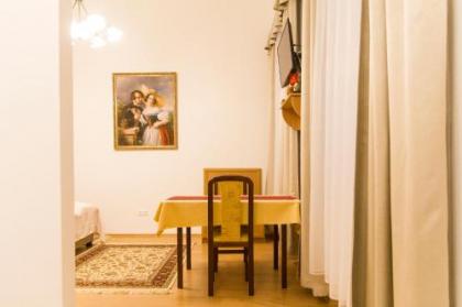 Authentic Klauzal Apartment - image 15