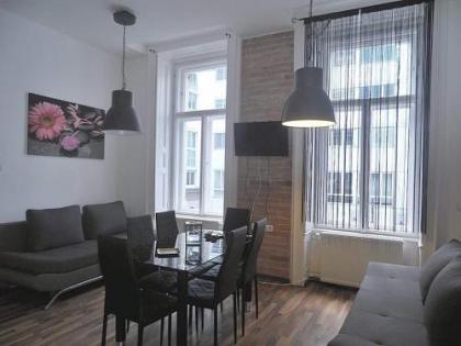 Gozsdu Entertainment District Apartment - image 10