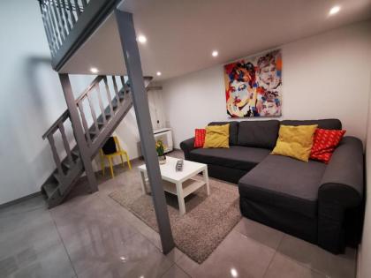 Keleti Studio Apartman - image 14