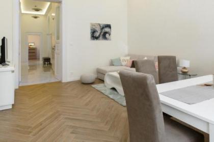 Jenny luxury two bedrooms apartment. - image 2