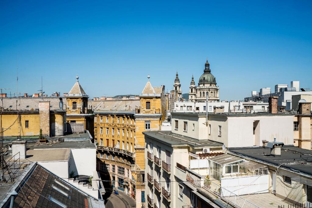 Top of the city Apartment - image 7