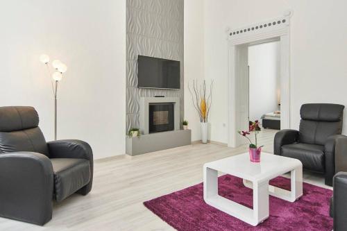 New high quality apartment in the city center - main image