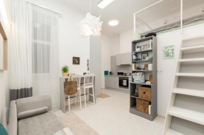 Star House Apartment - image 12